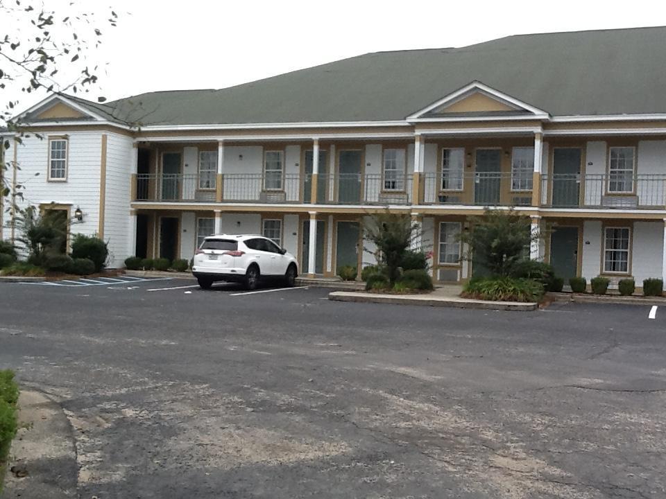 Quality Inn & Suites Santee Exterior photo